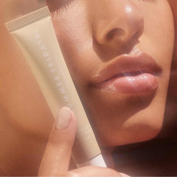 Summer Fridays Lip Butter Balm for Hydration & Shine - Picture 7 of 10